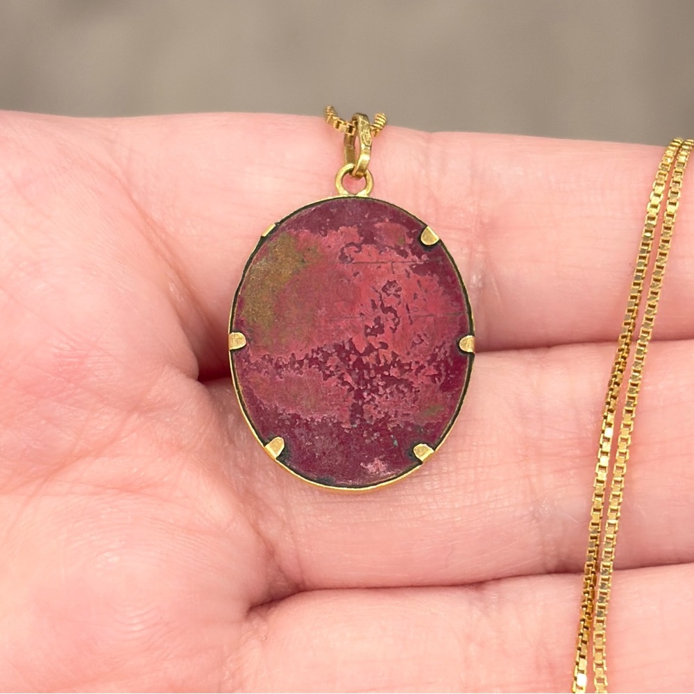 Vintage 18K R Monogram Pendant, Antique Dark Blue Enamel, Gold Floral - Picture 14 of 17